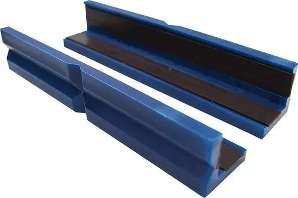 boukal1-3345373